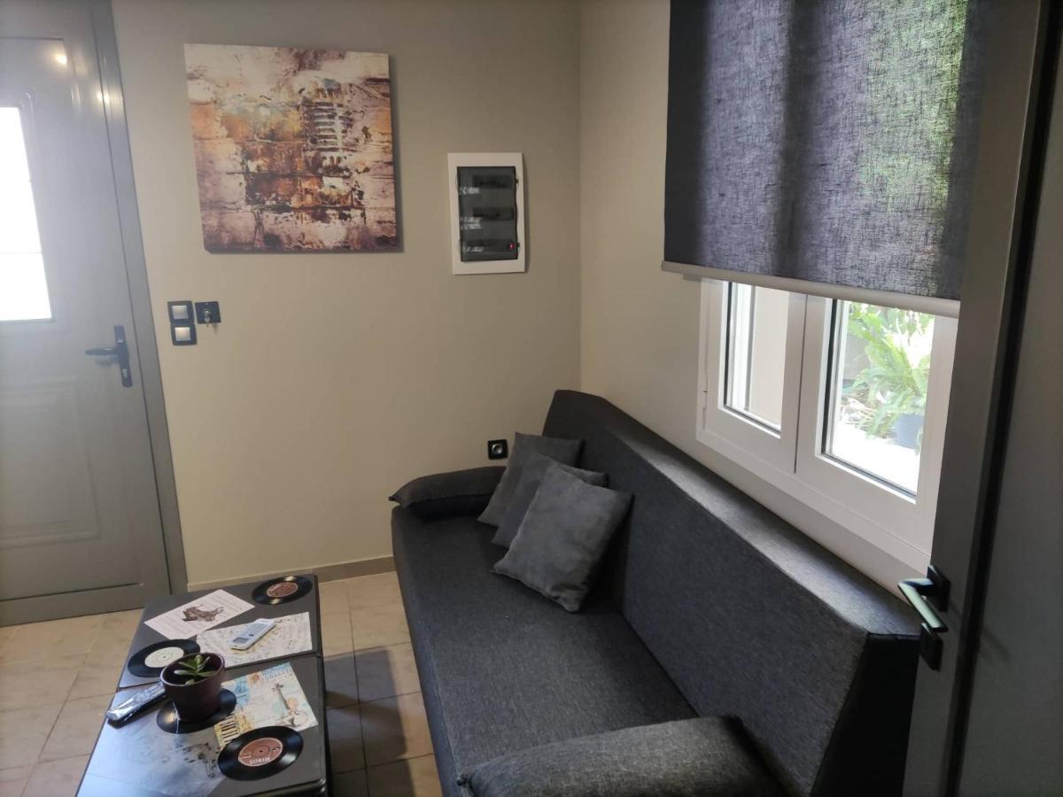 Music Reflections Apartment Near Nafplio 네아 키로스 외부 사진