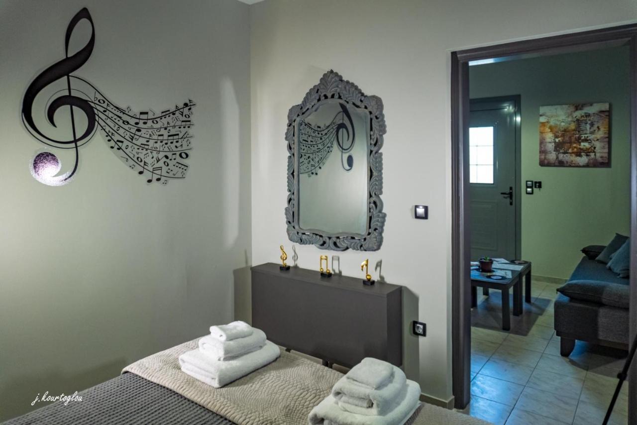 Music Reflections Apartment Near Nafplio 네아 키로스 외부 사진